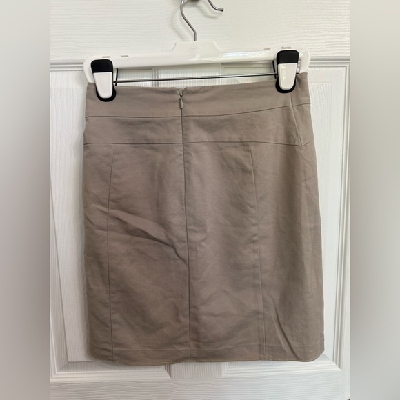 Banana Republic Light Tan Beige Knee-Length Pencil Skirt 4 Criss Cross Waist - Picture 3 of 6